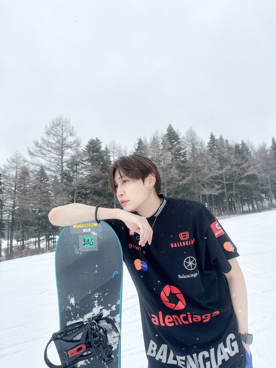 bb0un's tweet photo. 🏂🏂🏂
#bb0un https://t.co/xbg1MdFstr