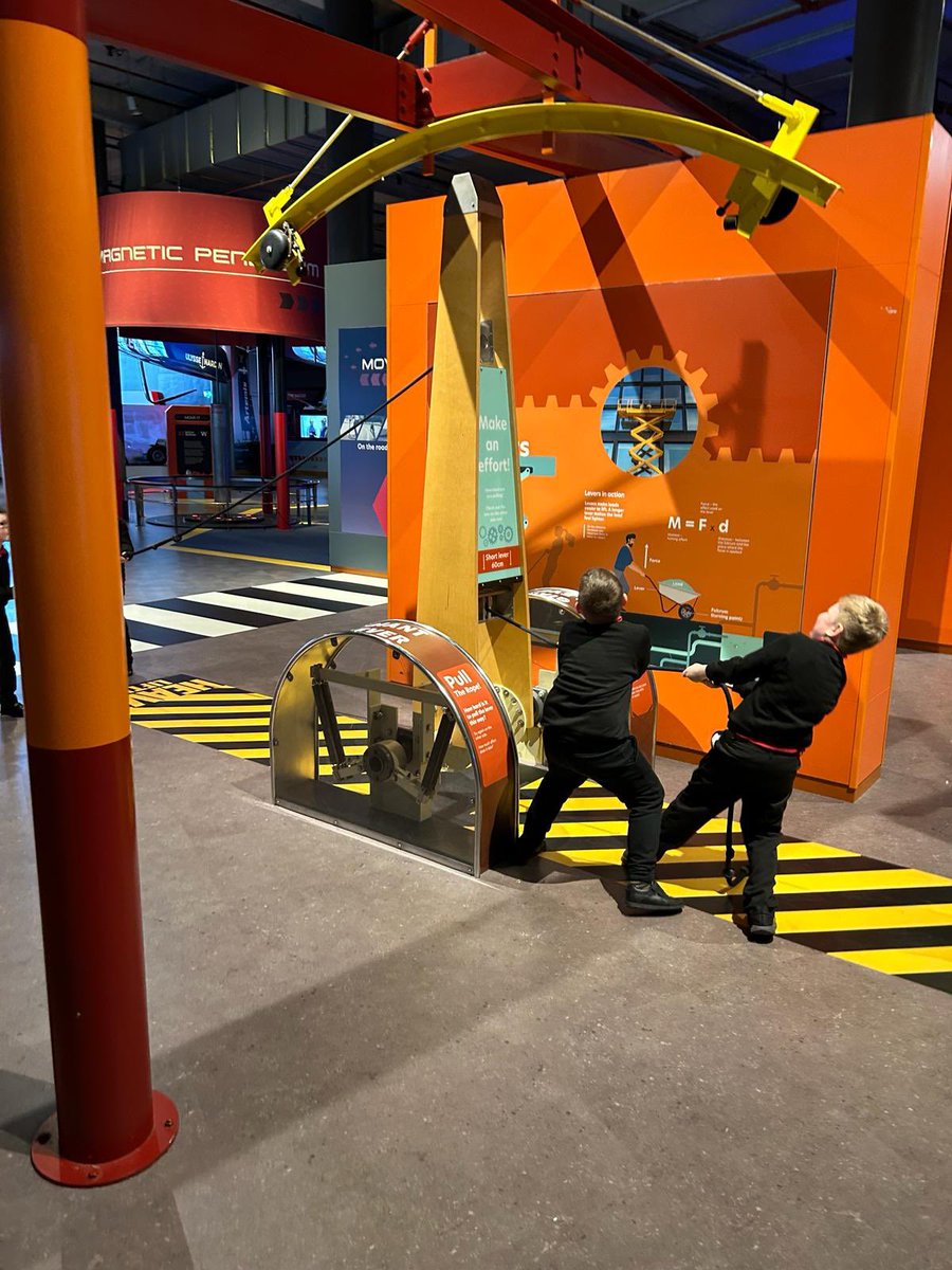 P5C had a fantastic time at W5 where they took part in a workshop showing how mixing different substances can have permanent or temporary changes. They also got to explore each level and enjoyed it immensely. Thank you to Mrs Wallace for organising such a memorable trip.