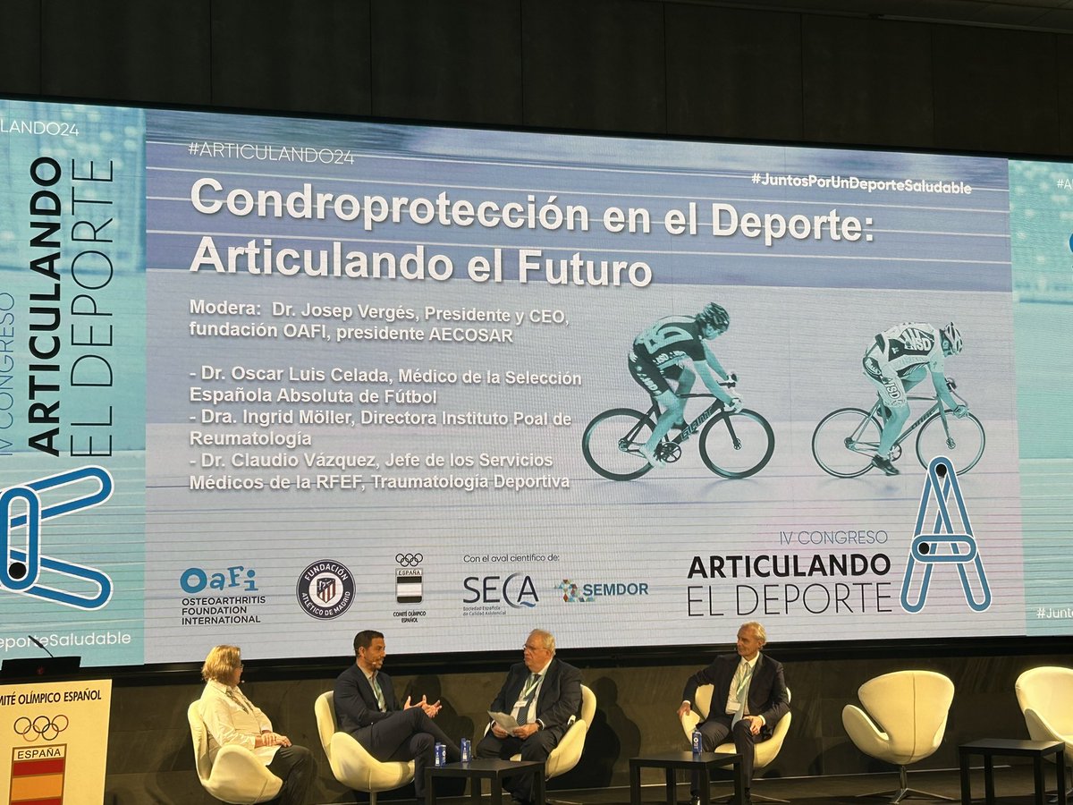 #ARTICULANDO24 Dr. Oscar Celada <a href="/rfef/">RFEF</a> <a href="/Atleti/">Atlético de Madrid</a> ¿alguien os ha enseñado a correr? ¿Sabías que el estilo y la técnica de carrera es una manera excelente de prevenir lesiones? #NoDejesQueUnaLesionTePare