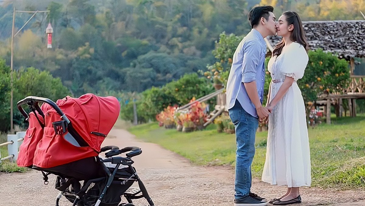 panthas1's tweet photo. คิสสสบริบูรณ์ ฟินเฟ่อ💋💋💋
มีความสูขใให้คนอิจฉา 🥰🎬
#ร้อยเล่ห์มารยารีรันตอนจบ
#ร้อยเล่ห์มารยารีรัน
#ร้อยเล่ห์มารยา
#โป๊ปเบลล่า
#popebella
#roylehmarnya
#DeceitfulLove https://t.co/5sBGgBgXoo