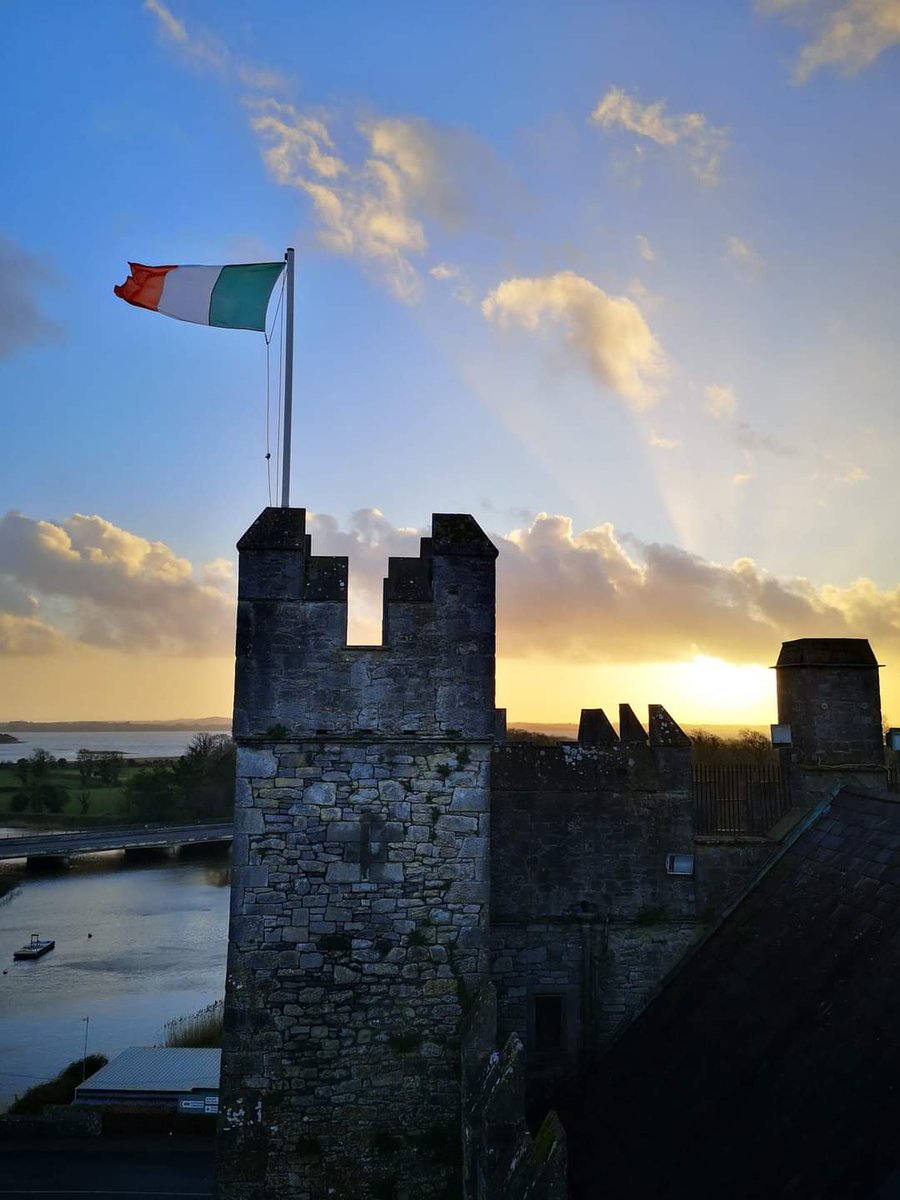 noel60428101's tweet photo. #day67 #1162
#100daysofwalking
#roundfourcrew #ntbreakfast
Beautiful co cork we have it all cork
Good morning tweets touching midday bell π https://t.co/NMC9HnHARF