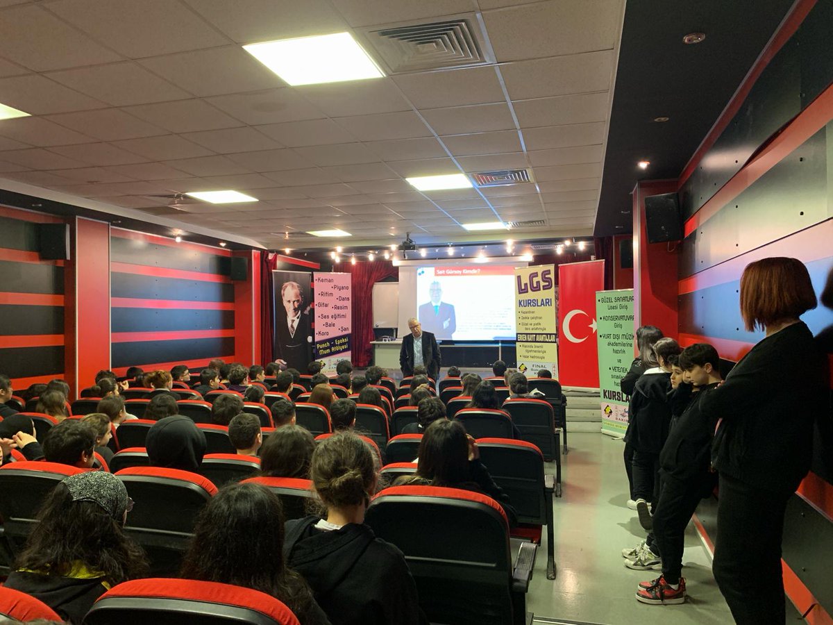 finalbakirkoy4's tweet photo. Sait Gürsoy ile beraber okulları gezerek öğrencileri bilgilendiriyoruz. https://t.co/XwdauqRpq0