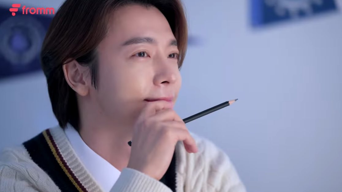 harujub1's tweet photo. a prince 👑 

#DONGHAE #동해 https://t.co/Sl5JQkruss
