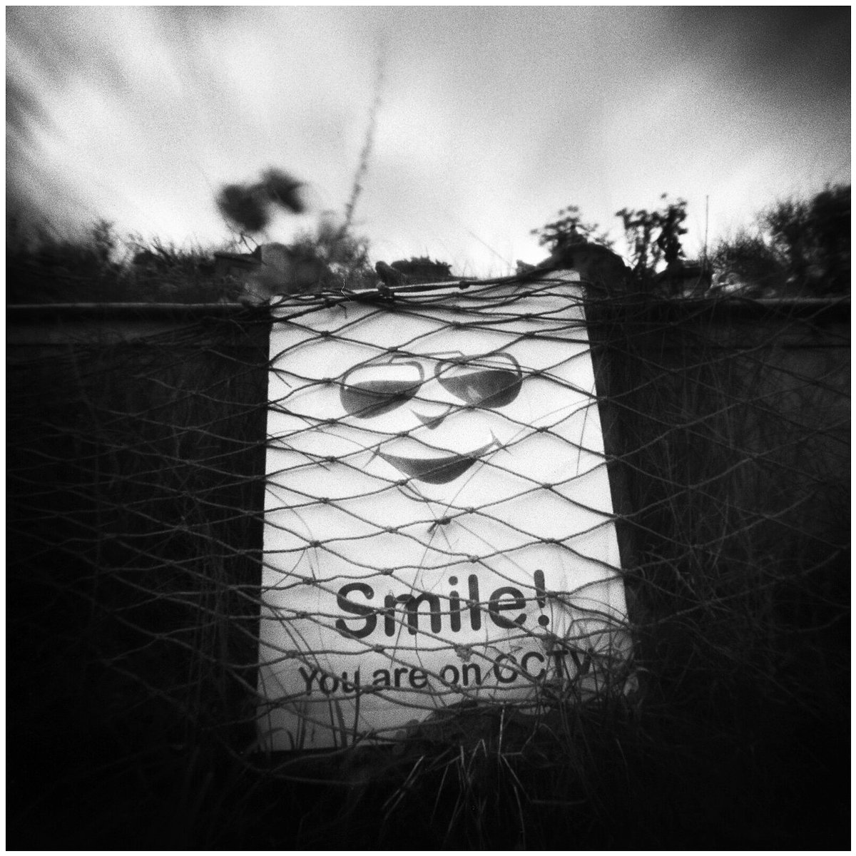 Smile!
@ONDUpinhole 
#pinhole #fomapan100 #filmphotography #believeinfilm