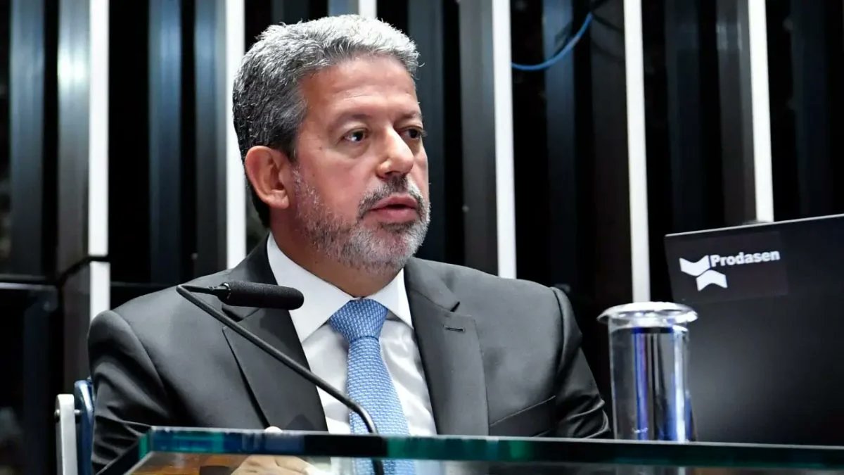 BrasilPost13's tweet photo. Permitir que um deputado condenado por transfobia contra aluna de escola pública se torne presidente da comissão de Educação da câmara dos Deputados é uma afronta ao eleitor Brasileiro.
O congresso presta desserviço a Educação Brasileira.

Lira transforma a educação no lixo da extrema direita!

Via @GlaucoS13113 ... 👇