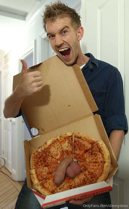 Housemate : I'm sure someone's fucking with our food...   Me : DID SOMEONE SAY EXTRA SAUSAGE?!?!?!?!  Slap<a href="/tag/dannyd"class="tags"><span>#dannyd</span></a>