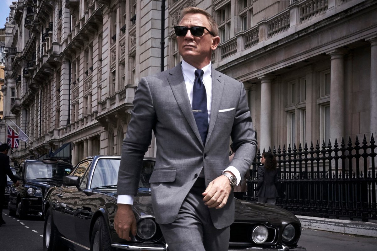 Invest like James Bond! Own a piece of iconic brands featured in Bond films and diversify your portfolio globally with Stockal. Read more: linkedin.com/feed/update/ur…