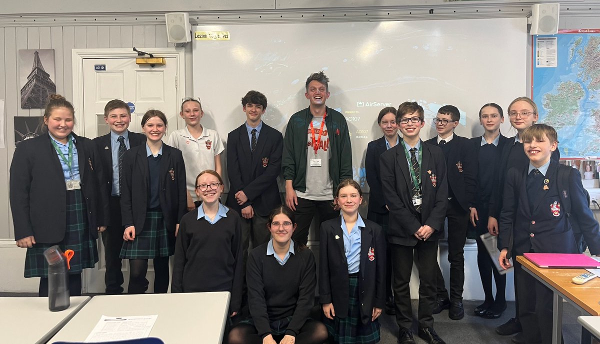 Happy @WorldBookDayUK everyone! As part of our celebrations we welcomed author Matt Oldfield to RGSW yesterday @footieheroesbks. Students from Year 7 and 8 watched an inspiring presentation and student librarians took part in a creative writing workshop.