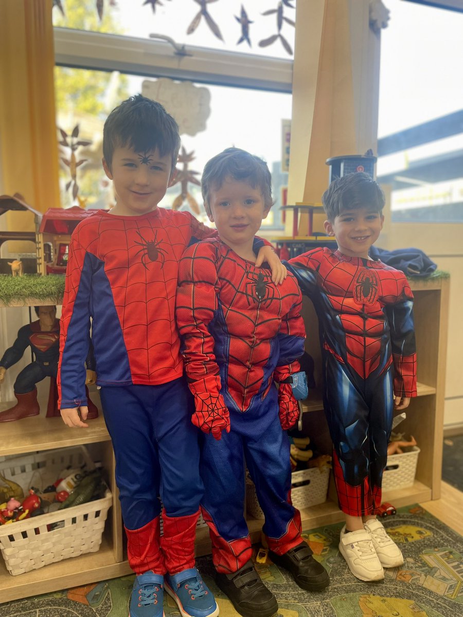 JamesBrindleyPS's tweet photo. World Book Day 2024 📚❤️#Reception #FabulousCostumes #StoryCharacters #readingforpleasure https://t.co/HViqE1wHph