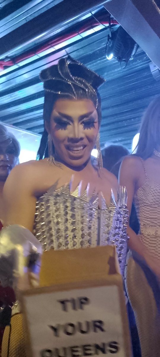 oinkemoji's tweet photo. NAUWI SA BAGUIO ANG KORONA I LOVE YOU @thedejaa. YOU MADE OUR CITY PROUD. DRAG SUPREME DEJA MUCH LOVE ๐ซถ๐ป๐ #TeamDeja #Dejakol #DragDenPHonPrime #DragDenPH
#DragDenS2_TheFinale https://t.co/8gGBaLHt8A