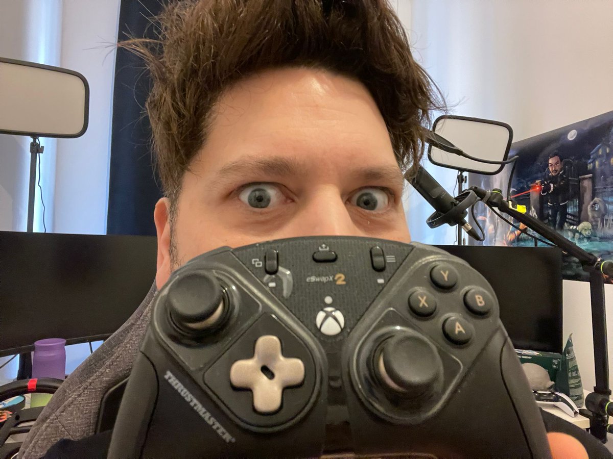 Liebe Menschen, mein Partner Thrustmaster und ich haben einen ESWAPX2-Controller für euch zu gewinnen! Um teilzunehmen, müsst ihr <a href="/TMEswap/">ESWAP by Thrustmaster</a> &amp; mir folgen &amp; diesen Text reposten. Am 14.3 wird der Controller an euch verlost!  #Werbung <a href="/TMThrustmaster/">Thrustmaster Official</a> 
(Mindestalter 16 Jahre, DACH)