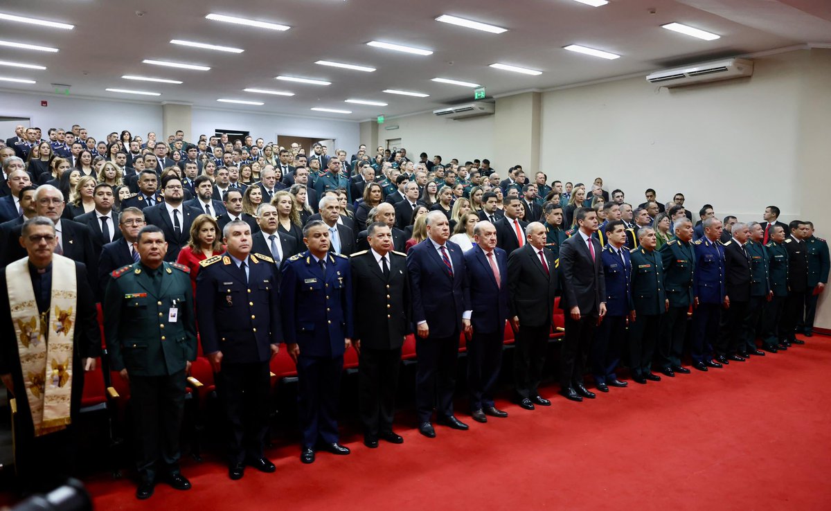 SantiPenap's tweet photo. Dimos inicio al año académico 2024 del Instituto de Altos Estudios Estratégicos (IAEE), centro de estudios de alta relevancia en la formación superior de profesionales para enfrentar los complejos desafíos del futuro y contribuir con innovación para el desarrollo del Paraguay.
#GobiernoDelParaguay