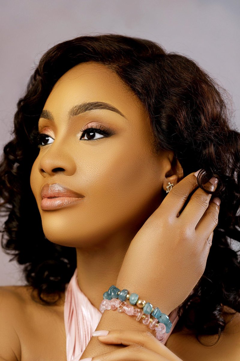 MinaStones's tweet image. +1  🥂 ✨ and in our favorite Jewels! 💎 

Nsibidi Unity Necklace &amp;amp; Earrings Beautifully Crafted in 14 karat Gold &amp;amp; Diamonds. Morganite &amp;amp; Aquamarine Freeform Bracelet in 18 karat Gold. 

#MSWoman #Birthday #MinaStones