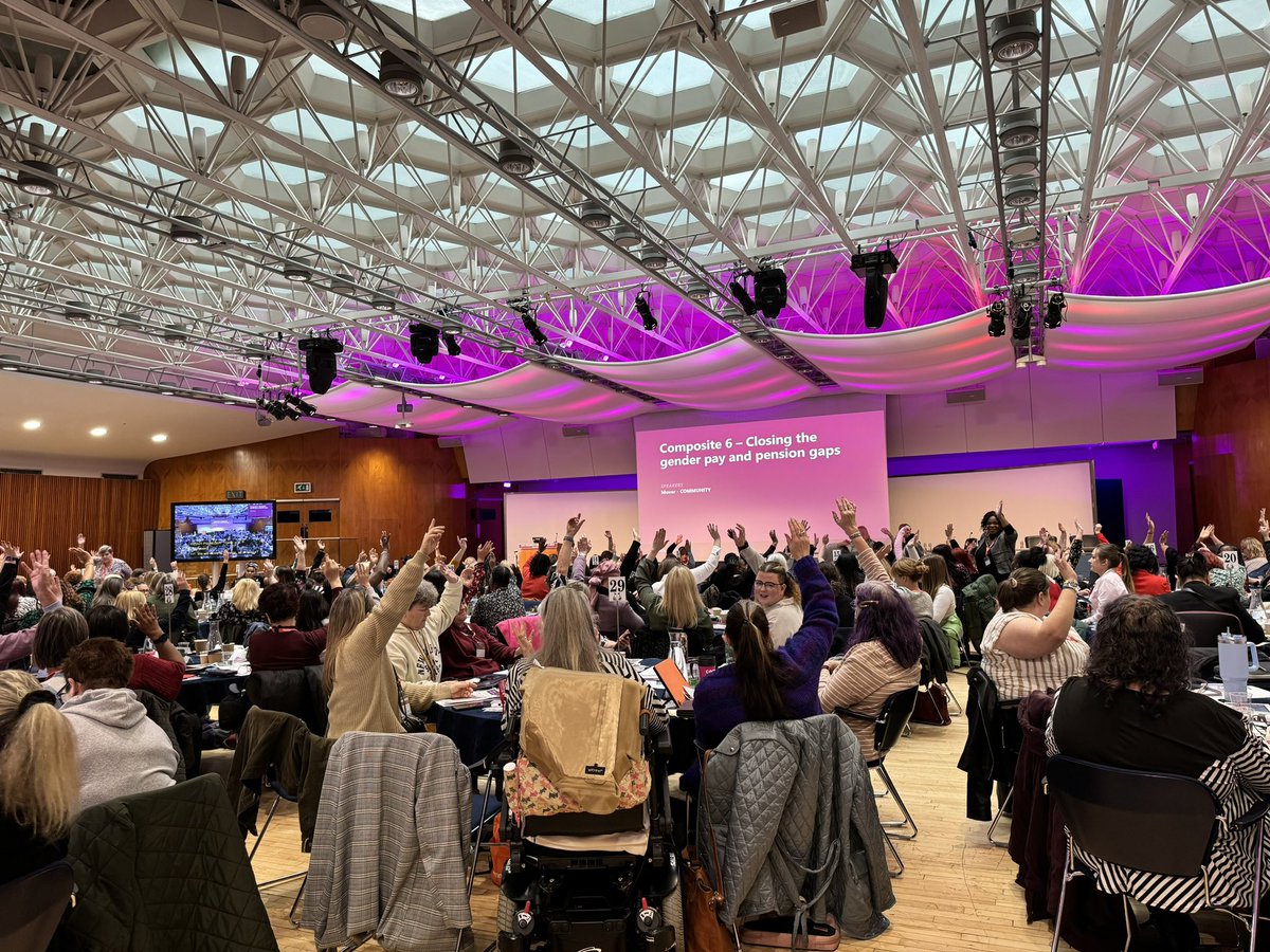 AbernethyPearl's tweet photo. #communityunion our young member Morgan Irvine moving our motion on he gender pay & gender pensions gap. This was unanimously supported by the floor at TUC Womenβs Conference 2024. Well done Morgan!! ππ #newdealforwomen https://t.co/ji02A0ZsRS