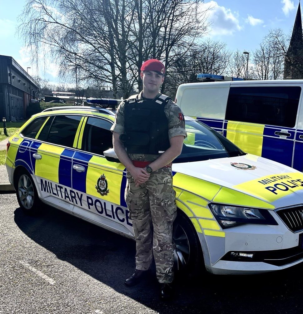 Are you interested in making a difference? Meet Cpl N, a dedicated Home Office Police Officer and former Civilian Investigator who is currently serving with 160 Pro Coy in Aldershot as part of his Annual Continuous Training. No prior policing experience is required, DM us today!