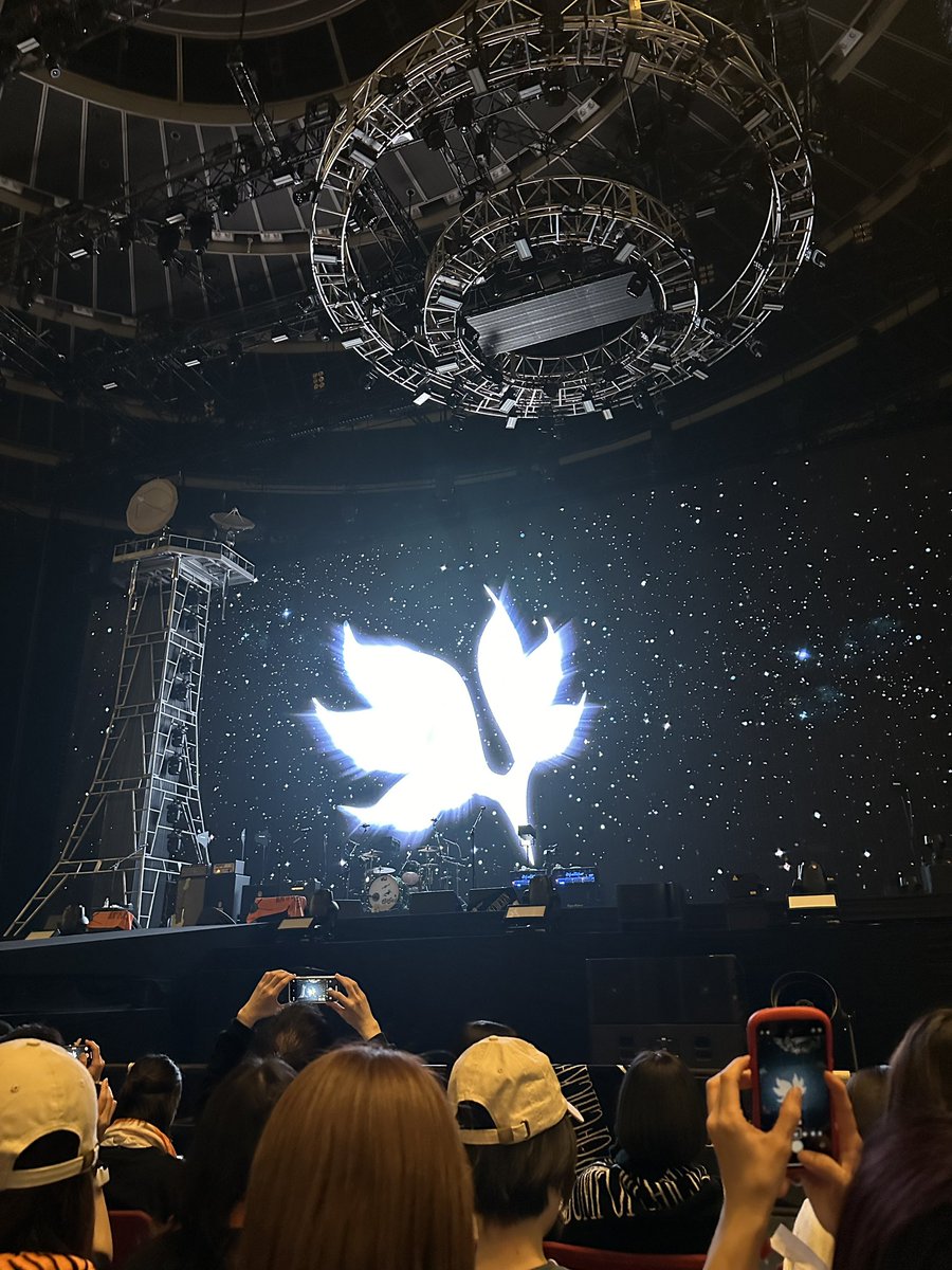 po_bump's tweet photo. ほんとよかった。しか今は言えん😭😭

#ホームシック衛星2024 
#BUMPOFCHICKEN https://t.co/7zsn58Gd6K