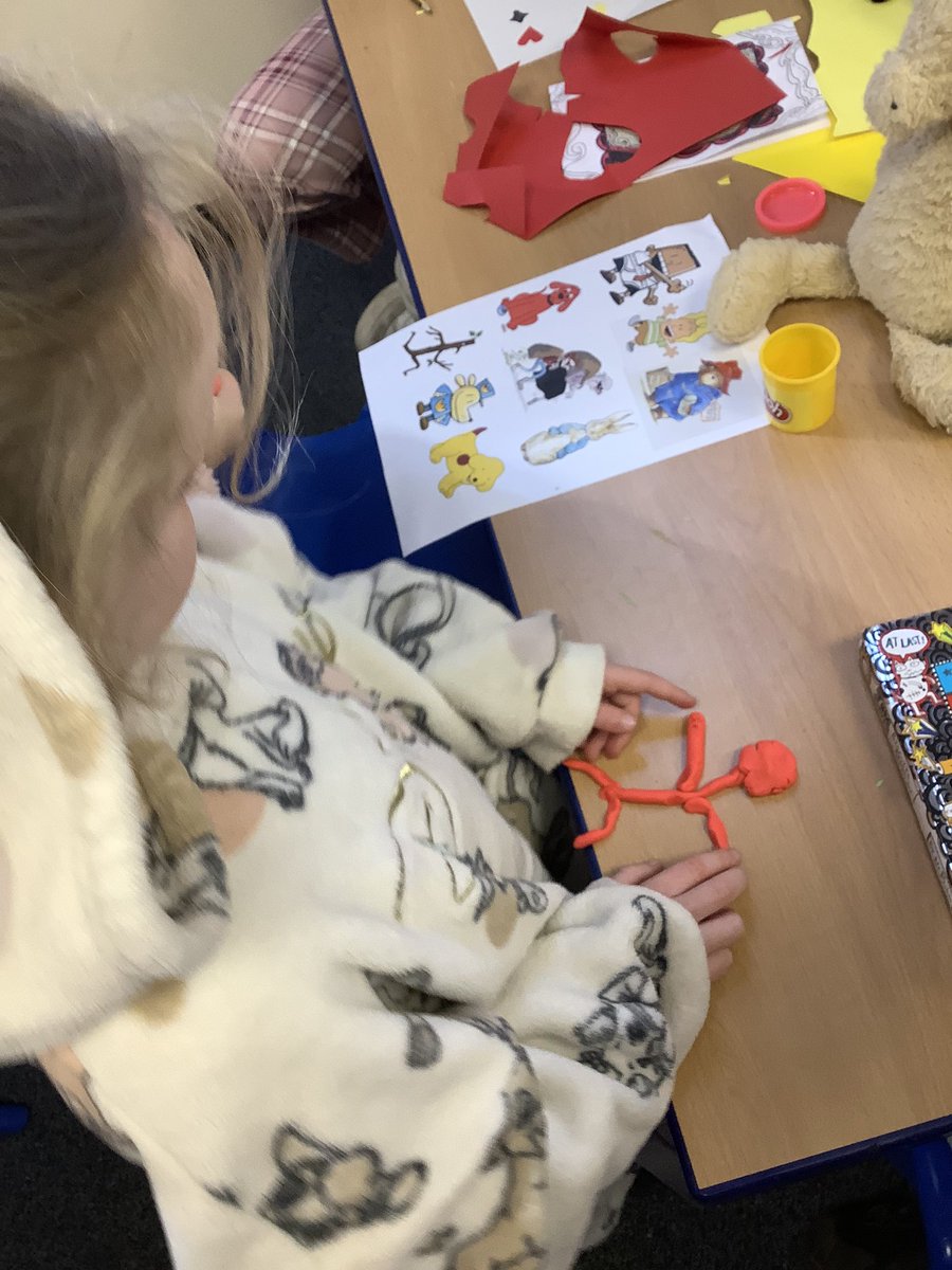 BlackoPrimary's tweet photo. We have had fantasic collages made with Miss Parker for #WorldBookDay ! We’ve made characters such as Dog Man and Matilda made through collages and play-doh! Amazing creations from across the school! @ThePennineTrust https://t.co/hMNW55XzI1