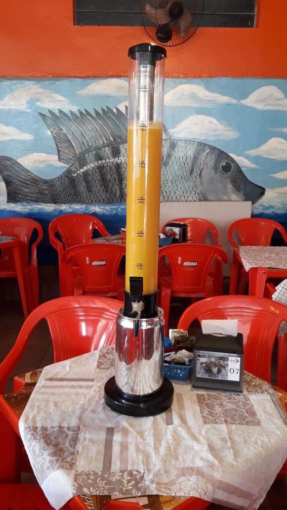 ocaelx's tweet photo. torre de suco de laranja natural fodass https://t.co/rR47B0Vx3m