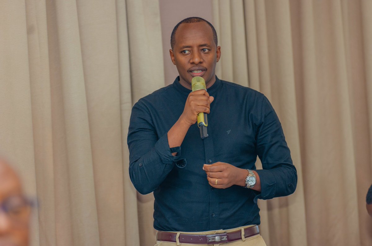 CityofKigali's tweet photo. At the meeting, stakeholders discussed workplace learning to equip graduates with vital practical skills for the labor market. They also explored how to streamline and coordinate job creation efforts. Collaborative steps towards a skilled workforce &amp;sustainable employment. https://t.co/Diimc9RCnx