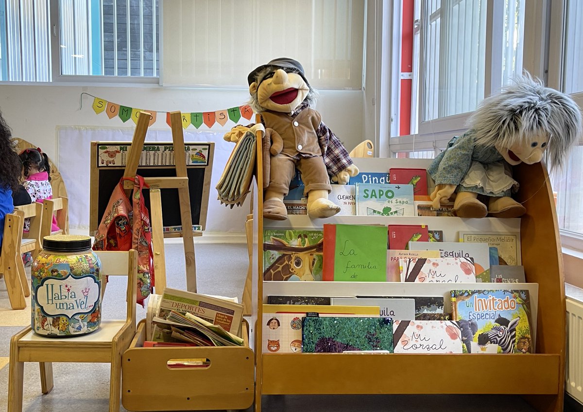 JUNJI_Chile's tweet photo. ✨#VamosAlJardín 
📍En el Jardín Infantil Pedro Merino, de @JUNJI_RM, subse @lagos_lagoss, vice @trivino_m y directora regional @MonicaMoralesSe, comparten junto a las familias y equipos educativos en este inicio de Año Parvulario 2024. Trabajemos por una asistencia permanente.🙌🏻 https://t.co/ZkJcg2iRs5