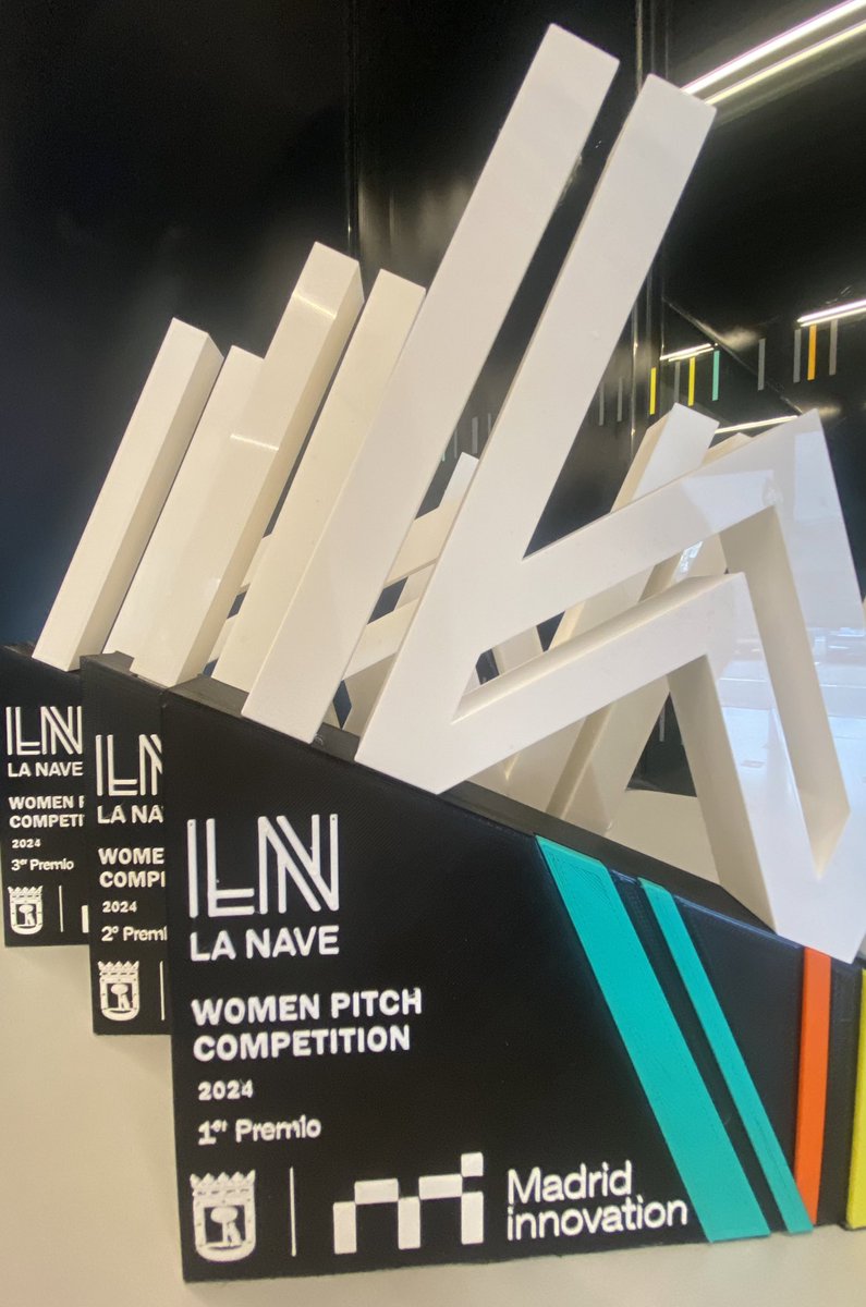 @CalmtagS @kultur_es @FunTech_Rocket ⏳ Aprovechamos el momento de deliberación del jurado para contaros sobre los premios de la 🏆 Women Pitch Competition. Trofeos solidarios y sostenibles, fabricación gracias a la colaboración con @Ayudame3D. “Ayudar es demasiado fácil como pa no hacerlo” 🫱🏼‍🫲🏽💜