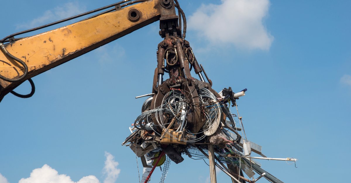 Contaminated scrap if undetected can have huge consequences on people, the environment and waste site operation ☢️ Find out how Hidaka Yookoo Enterprises Co., Ltd effectively safeguard their sites with Kromek's D3S PRD: bit.ly/3Tf3XCV #kromek #kmk #wastemanagement