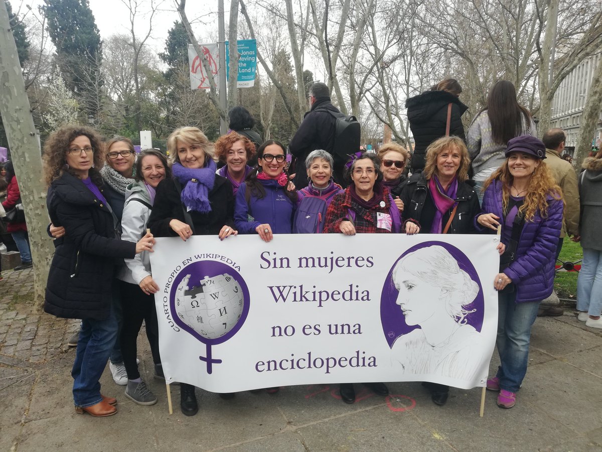 #8deMarzo #8M2024 
En 2014 había un 12% de biografias de mujeres en Wikipedia en español.
En 2024 hay un 23%. Sigue habiendo una gran brecha!
Gracias a quienes habéis activado proyectos para visibilizar a mujeres! Y a quienes escribís sobre ellas!
wikimedia.es/mujeres-protag… 
🧵👇🏽