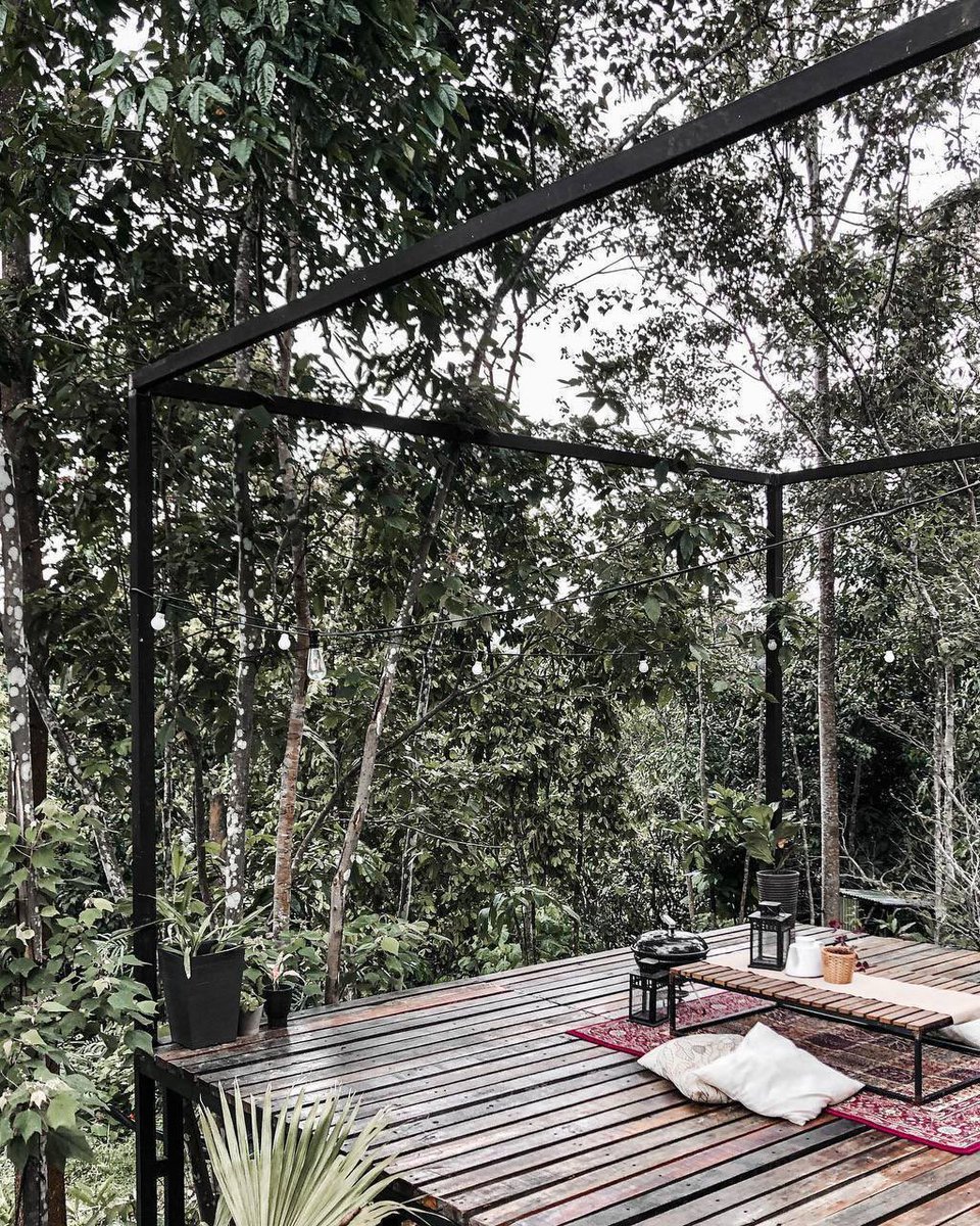 lokalisstay's tweet photo. Bagi yang suka nature, sini adalah port staycation terbaik untuk korang.

📍La Hilir, Kuala Pilah, Negeri Sembilan.

Jika nak tenang-tenang, rawat diri. Boleh singgah sini sehari dua. Port glampingpun ada selain tiny house. Sesuai untuk small group. 🏞️ https://t.co/dj7q5soxJa