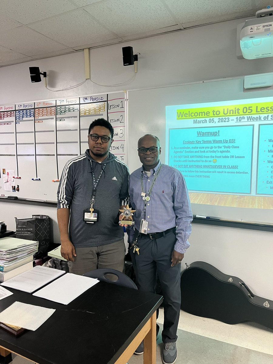 Congratulations to our Student Choice Winner of the Month, Mr. Scott, for demonstrating the character word, ‘Responsibility’ in February. @FultonCoSchools @FCSSuptLooney @FultonZone6 @RiverTrailPTO