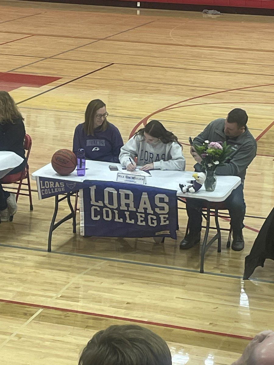 GirlsMarion's tweet photo. Congratulations to Mila Van Weelden on signing with Loras ! Proud of all your hard work! https://t.co/WBU2T0PHmj
