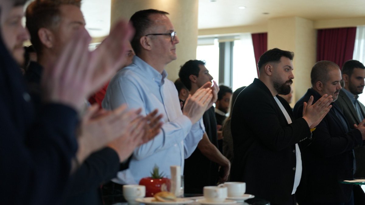 HELP STEPS GLOBAL VİZYON LANSMANI 💚💪🏻

💫Birbirinden değerli katılımcılarla Help Steps Global Vizyon Lansmanımızı gerçekleştirdik! 

🚀 Lansmanımızda Help Steps'te 4 yılda imza attığımız başarıları ve yepyeni projelerimizle geleceği şekillendirme misyonumuzu anlattık.