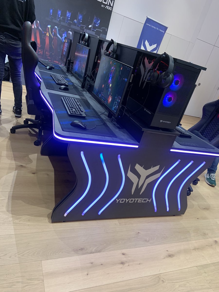 lecturerchris's tweet image. Nice to see @Yoyotech showcasing their great work at @esportsinsider 🎮