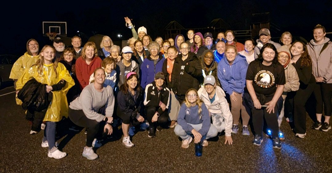 TDaven01's tweet image. This! This is the work of God, yall! We were missing a handful of people but..New class and 40 strong 💪!!! 4 new ppl came because of my journey 💕🫶🙌 #RunForGod #WalkForGod #DeciplesOfChrist #GodSquad16 #Blessed #SendingIt #LetsGo