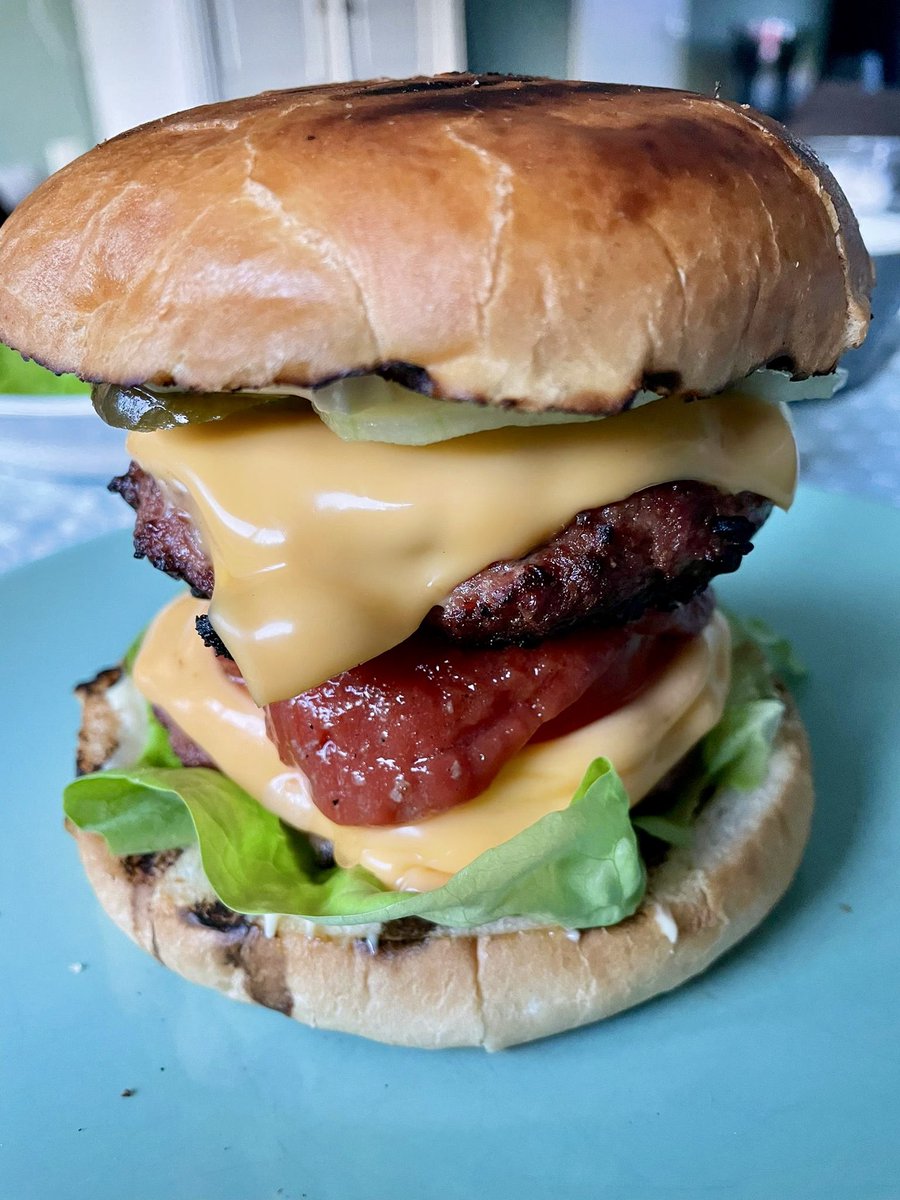 Home made burger. 🍔 #hamburger #BBQ #homemade #Food #grillburger #cheeseburger