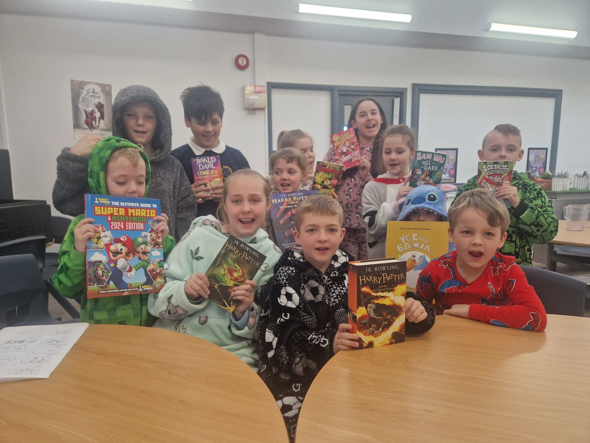 MissHuntBPCA's tweet photo. World Book Day was celebrated in children's worship this morning. The children were excited to share their favourite reads with each other 
@BerrowPrimary @MMontgomBerrow https://t.co/UOQjLqE2T4