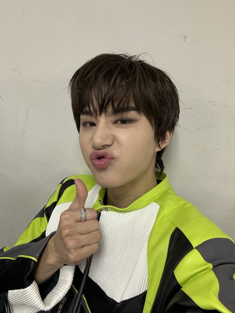 loveyazw's tweet photo. 이거 울 떵우 시그니처 https://t.co/1WOpUh5Efv