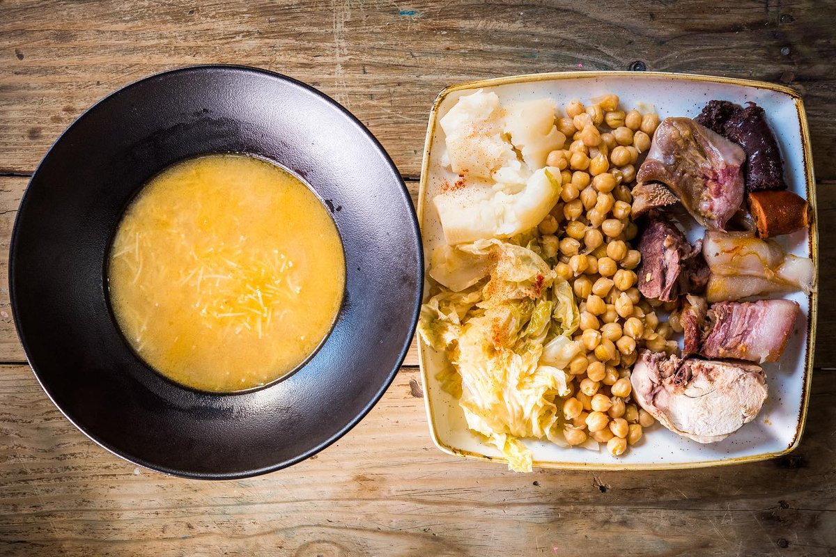 🔥 Ficha este post si te mola el cocido 🔥

Sin duda, seguramente estos 23 cocidos son los mejores que te puedes comer en Madrid. Así que, ya sabes, anota y pruébalos 😎

👉🏼 <a href="/CasaCarola/">Casa Carola</a>
👉🏼 <a href="/SidrasMingo/">Casa Mingo</a>
👉🏼 <a href="/CasaPello/">Casa Pello</a>
👉🏼 <a href="/CruzBlancaValle/">Cruz Blanca Vallecas</a>
👉🏼 #ElCharolés

👉🏼 #GoXO
👉🏼 #LaAntigua1913