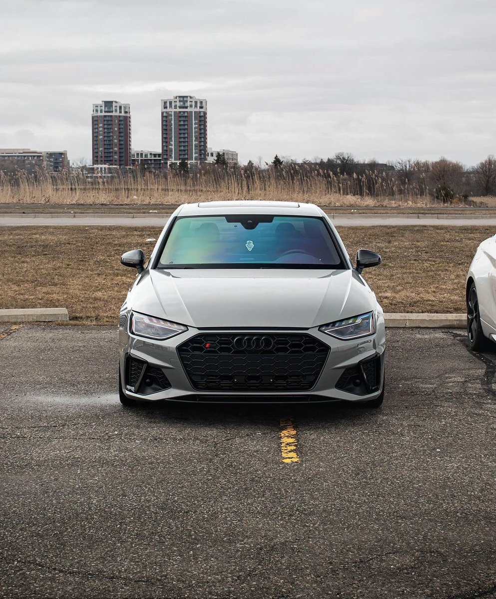 NtdCars's tweet photo. Có bác nào mê Audi không ạ, 4 vòng tròn này đơn giản khoẻ khoắn đẹp sang trọng các bác nhỉ ☺️ https://t.co/TifQQlSLEH