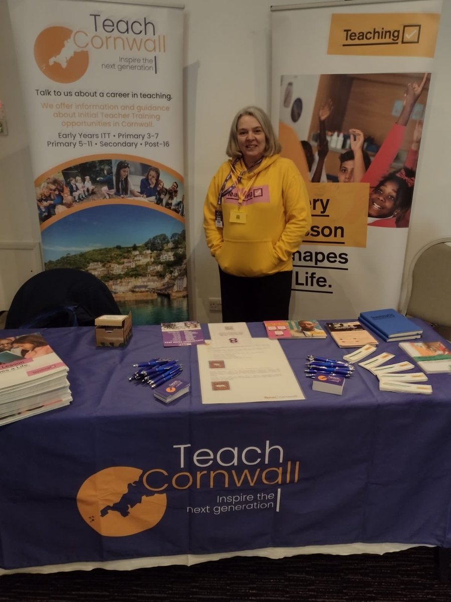 Delighted to talk to potential Teachers at the Forces Careers Transition Programme event. Thanks to our colleagues at DfE ‘Get into Teaching’ for their support. @getintoteaching @CornwallSCITT @Kernow_ITE @UniExeCornwall @marjonuni @Truro_Penwith @CeltAcademies @AspireAcademies