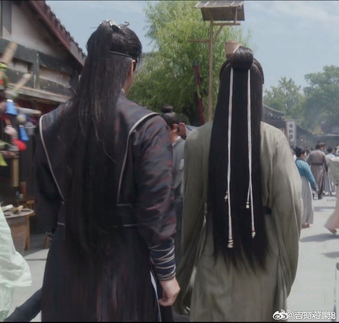 MDCCiV's tweet image. ก็ว่าทำไมฟิลเตอร์คนงามขี้โรคอ่อนแอกับตาลุงพรรคมารมันคุ้นๆว่าเคยเห็นที่ไหน  ก็อ้อเลยทีนี้ 😂 #หอดอกบัวลายมงคล #พันสารท