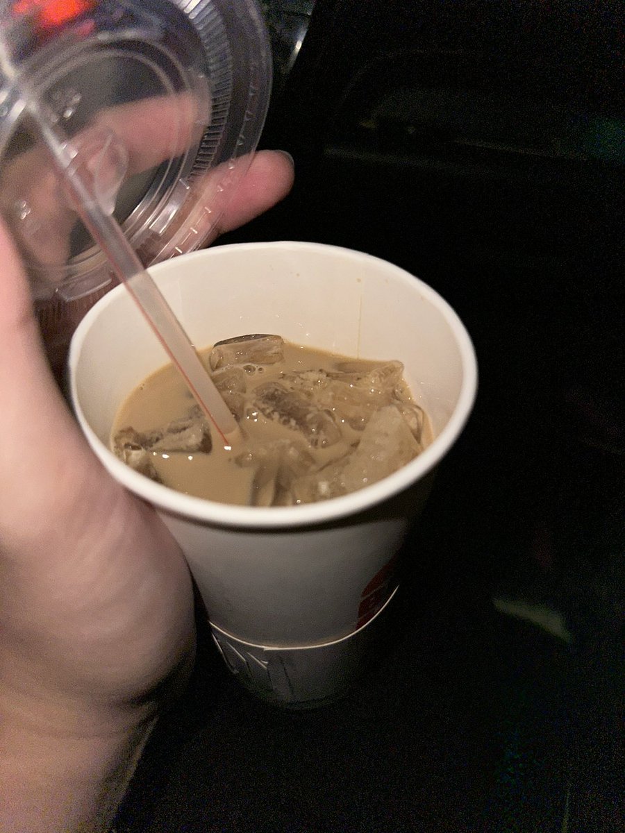 XVIERDELEON's tweet photo. bat naman di puno 🥲 @burgerkingph https://t.co/ObFMdUdkGL