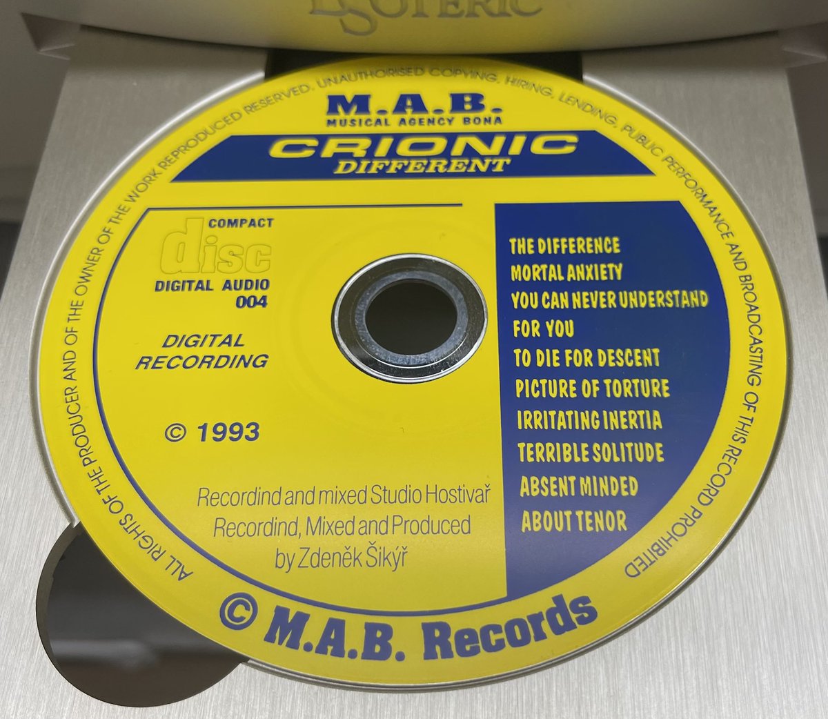 metalheadtoyo's tweet photo. 遂に出たチェコのテクニカルスラッシュ名盤🇨🇿Crionic🇨🇿の再発✨個人的には同レーベルでMAXレベルのグレートリリース✨
音圧強めのリマスターも聴き応え充分だが超ぎこちない①のイントロから本編への繋ぎの悪さはそのまんま…はワザとかも（笑）ボートラのデモ音源もお得感満載👍
未聴の方はぜひ🔥 https://t.co/33pEE73iNC