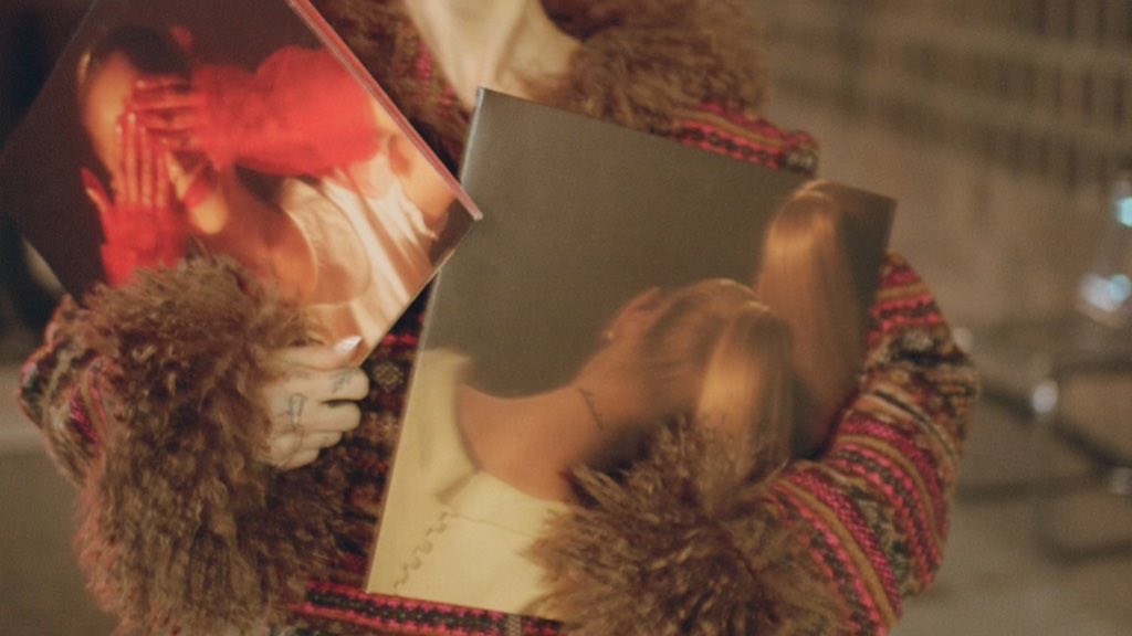 likemagicvinyl's tweet photo. — eternal sunshine ‧₊˚ ☁️⋅♡🪐༘⋆ https://t.co/Jcn2B1lyiP
