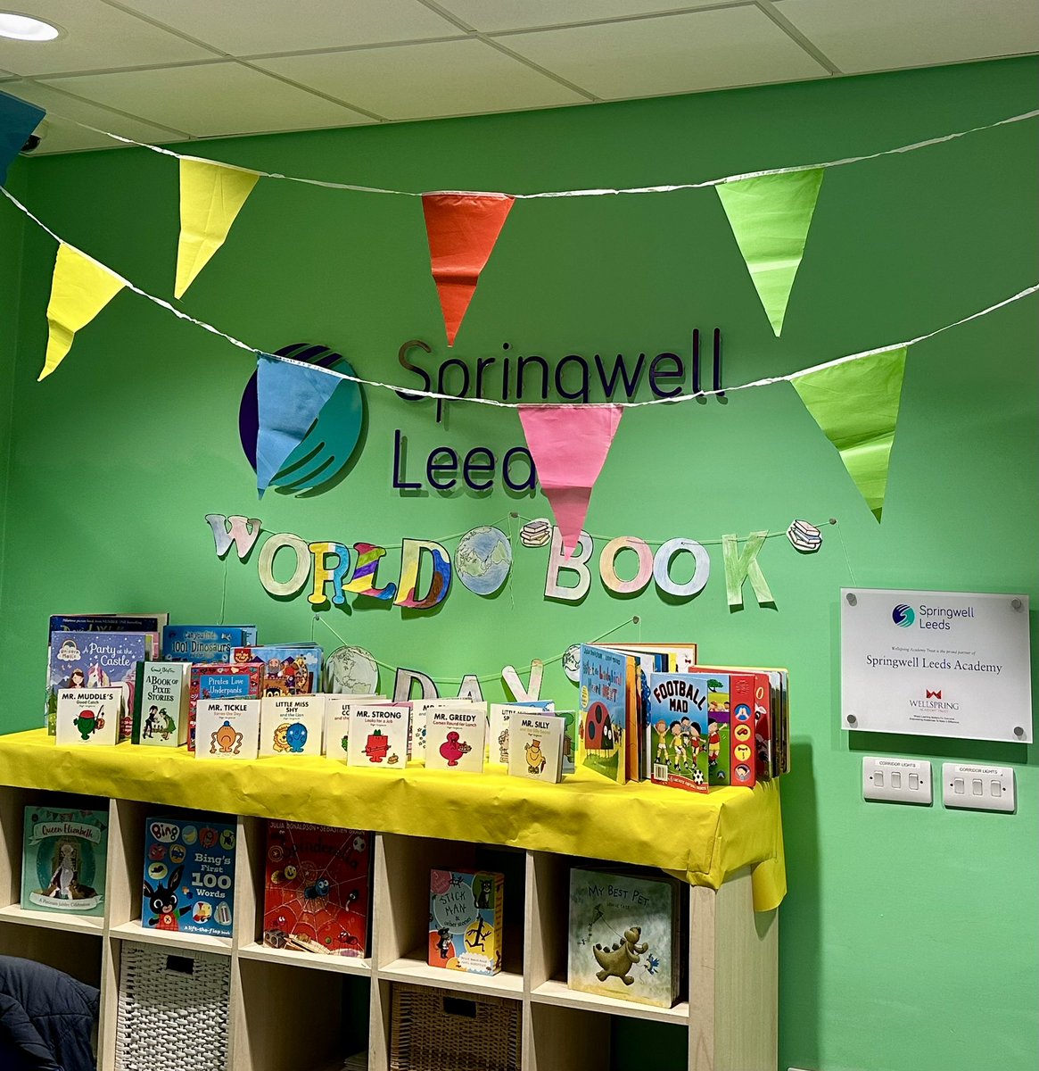 The entrance at our @Springwell_Lds North site all ready to welcome our children to #WorldBookDay