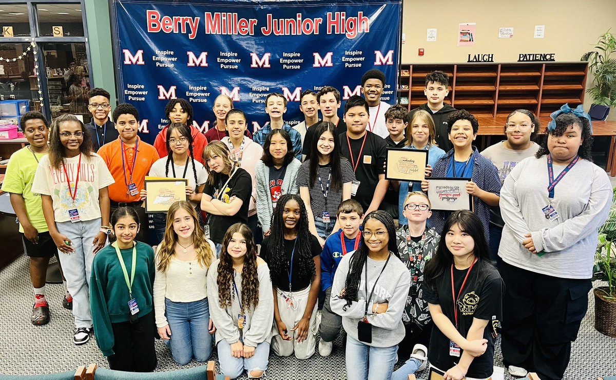 Spring gives us a new group of #CircleOfChampions. These students work hard, are role models of good character & lead by example. An impressive group of outstanding Bobcats! ❤️💙🐾🌟 #Believe #WeAreMiller #BuildPearlandProud