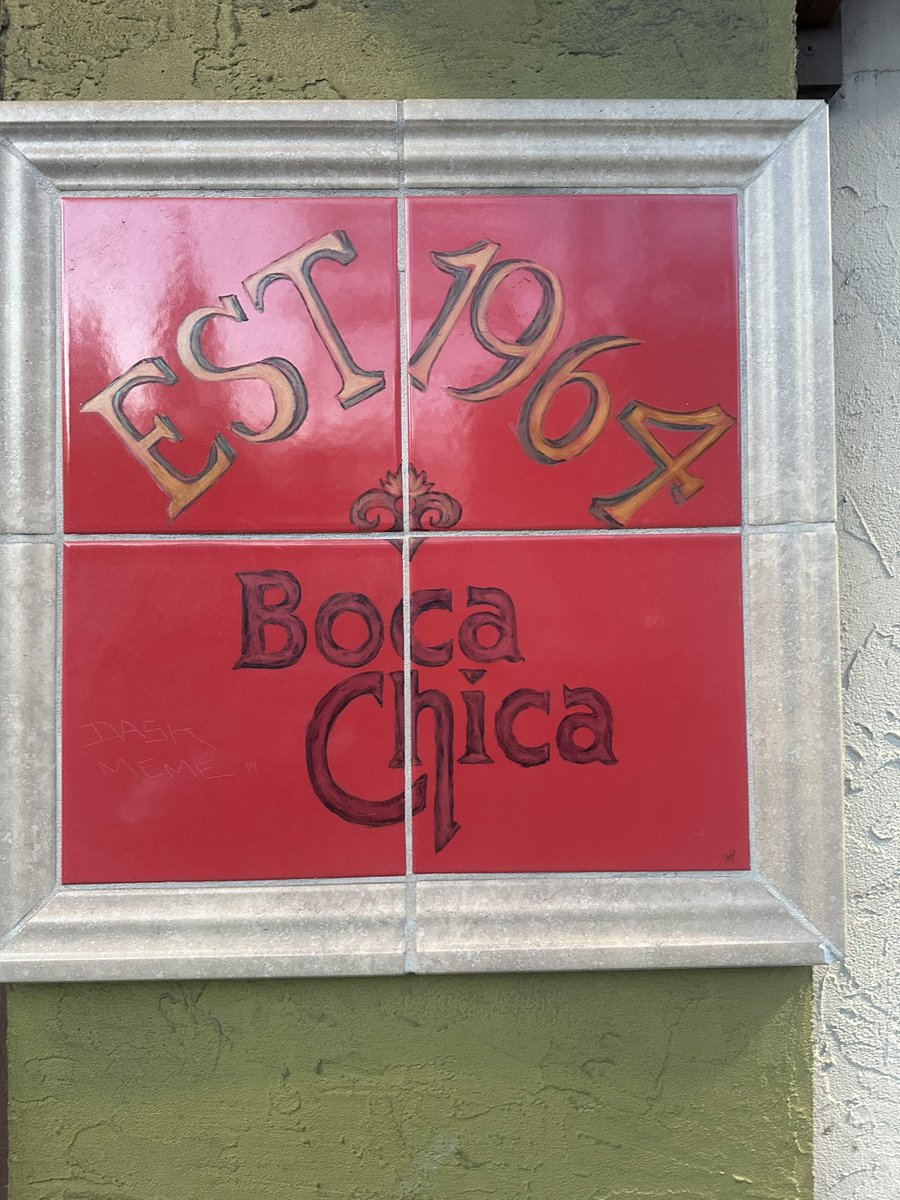 Representative María Isa tweet media