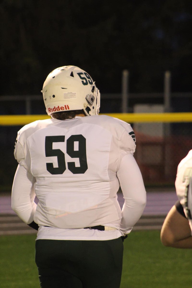 JUNIOR YEAR TAPE
Bryson Renzo
Offensive lineman of the year 
RG/DT
3.3 GPA
First team 
26 total tackles
Honorable mention
6’0 275lbs 
hudl.com/v/2Mx7Yy