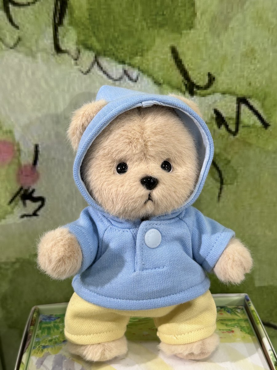 sinsang_info's tweet photo. ☁️오늘 오픈한 테디테일즈 더현대 팝업!!🐻
3월 7일 ~ 13일 종료

뽀시래기 천국이에요,.. 들어오면 못나가요 옷도 입히고 털 빗질도 할 수 있거든요. 실물이 훨~~씬 귀엽고 촉감이 미쳤구요... 옹졸한 저 입과 반질한 코.. 팝업 끝나기 전에 꼭 가보세요 ㅠ 한정판 키링이 너무 잘나왔음ㅠ https://t.co/ZSk1tzd8on