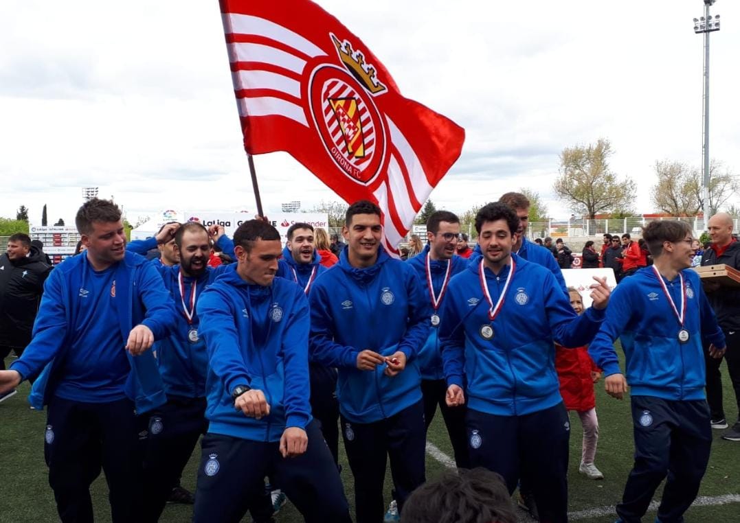 MateosPoch's tweet photo. Des de 2017, @GironaFC Genuine
El millor equip!
Uns cracks!!!

🤍❤️⚽💪🏻
Sentiment Gironí https://t.co/droxnJ8auq