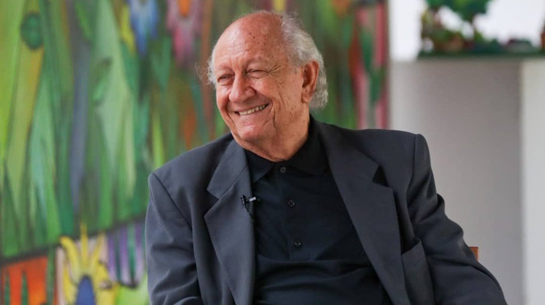 Mi felicitación y mis buenos deseos al poeta y escritor venezolano, Gustavo Pereira, gran maestro de la literatura nacional, cuya obra ocupa un puesto de honor en nuestro patrimonio cultural. ¡Feliz cumpleaños!